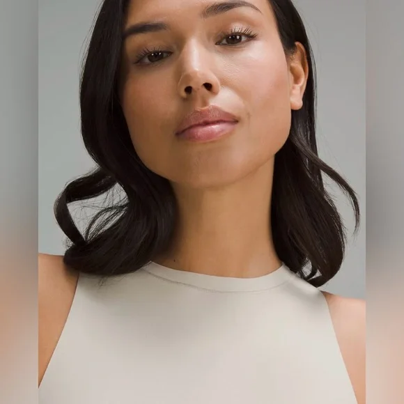 Lululemon Wundermost High-Neck Bodysuit in Mojave Tan size L Great Condition! - Picture 4 of 9